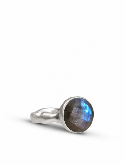 Round Labradorite Ring