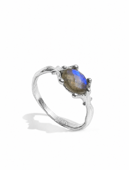 Oval Labradorite Ring
